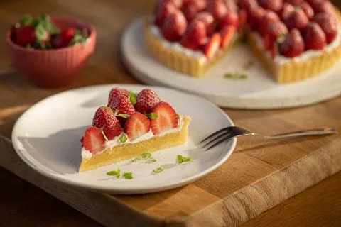 recipe image Erdbeertarte mit Mandelcreme